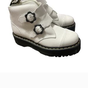 Dr. Martens Devon Flowe, White Milled Nappa Leather Ankle Boots